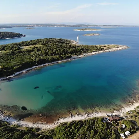 Luxury Vela With Swimming Pool *